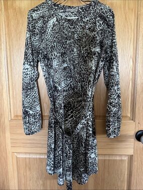 Jennifer Lopez Green & Black Animal Print Blouse